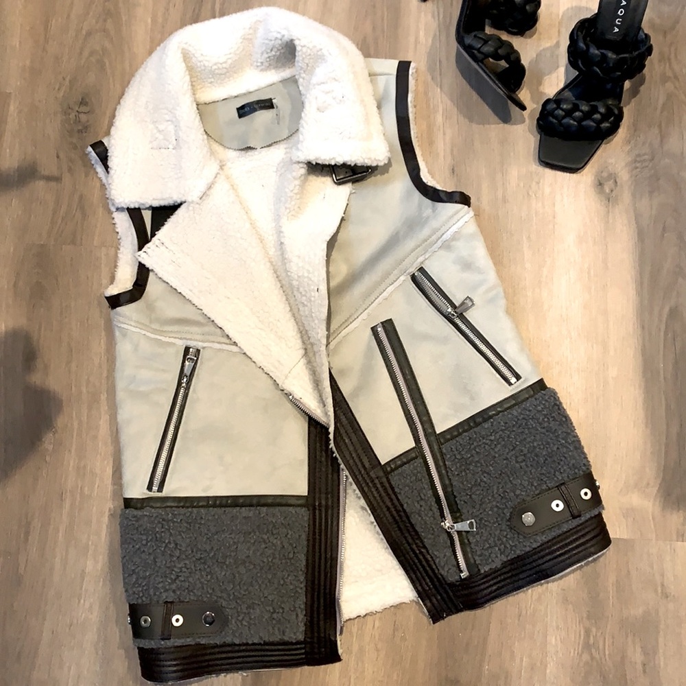 Oversized Cozy Vest
